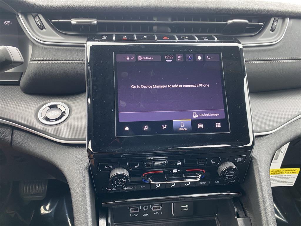 new 2025 Jeep Grand Cherokee car, priced at $48,870