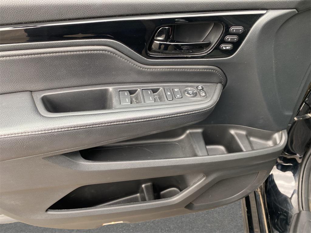 used 2023 Honda Odyssey car, priced at $39,878