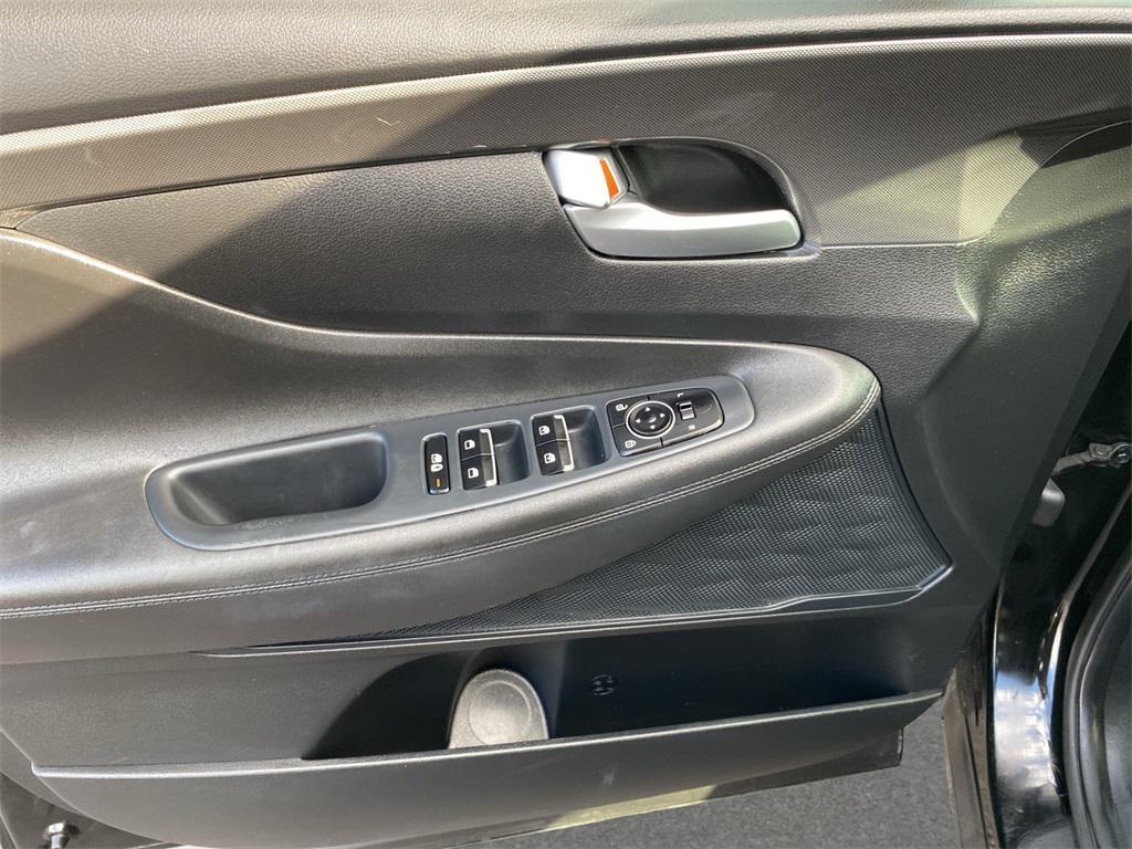 used 2022 Hyundai Santa Fe car, priced at $19,995