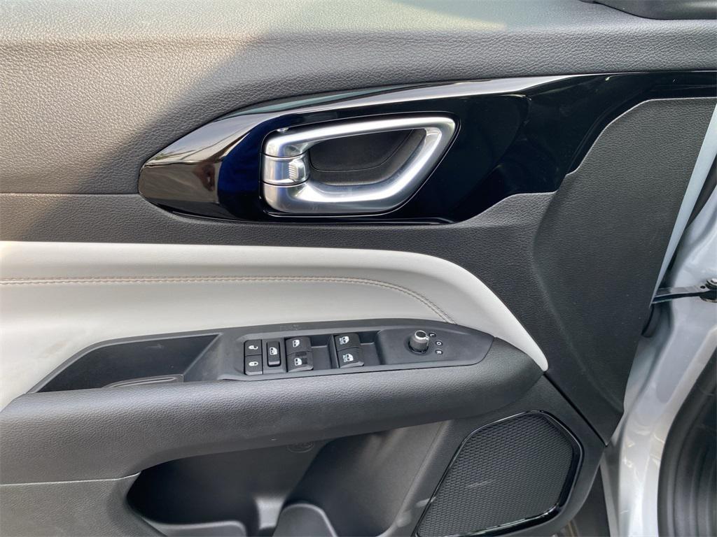 new 2025 Jeep Compass car, priced at $35,085