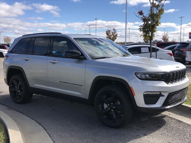 new 2025 Jeep Grand Cherokee car, priced at $52,535