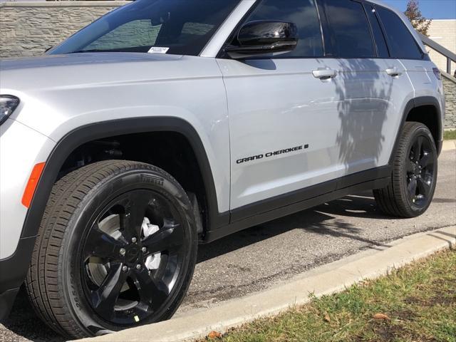 new 2025 Jeep Grand Cherokee car, priced at $52,535