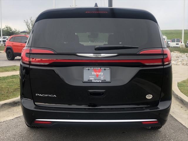 new 2024 Chrysler Pacifica car, priced at $44,695