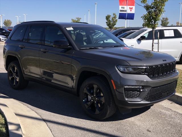 new 2025 Jeep Grand Cherokee car, priced at $52,535