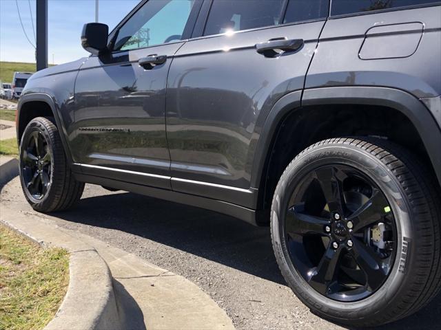 new 2025 Jeep Grand Cherokee car, priced at $52,535