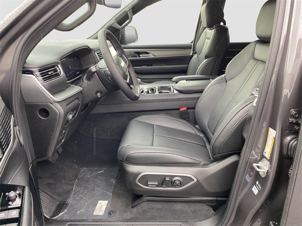 new 2025 Jeep Wagoneer L car, priced at $86,230