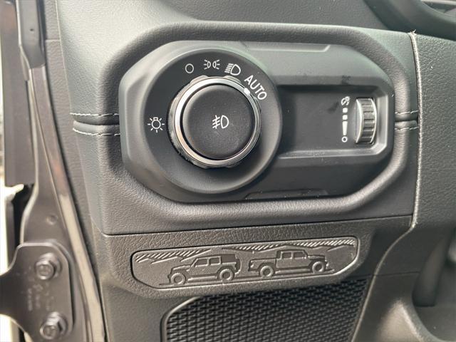 new 2025 Jeep Wrangler car, priced at $61,120