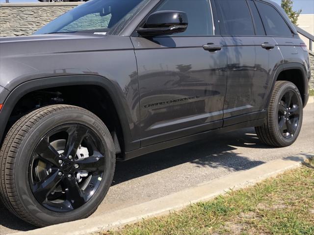 new 2025 Jeep Grand Cherokee car, priced at $55,460