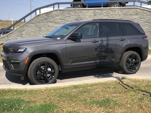 new 2025 Jeep Grand Cherokee car, priced at $55,460