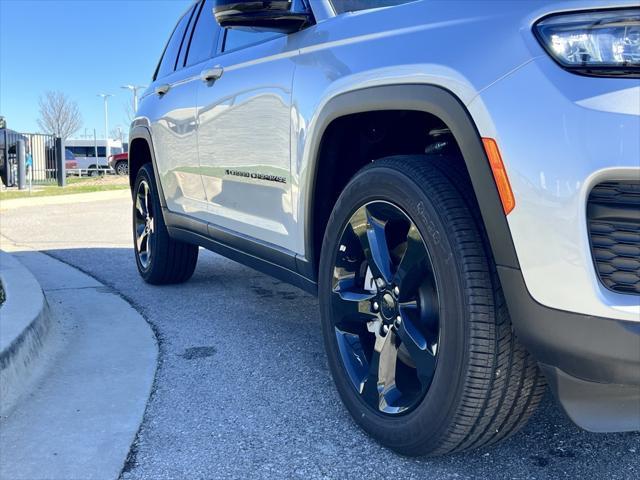 new 2024 Jeep Grand Cherokee car, priced at $49,175