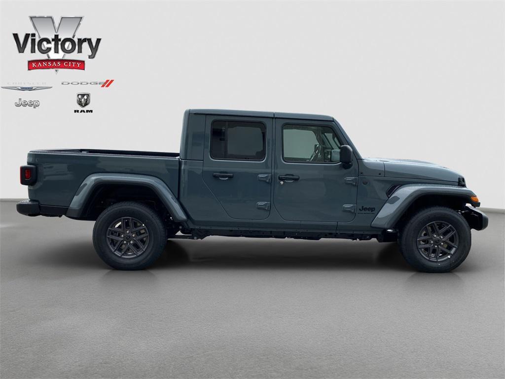 new 2025 Jeep Gladiator car, priced at $50,640
