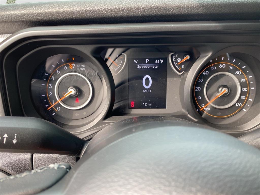 new 2025 Jeep Gladiator car, priced at $50,640