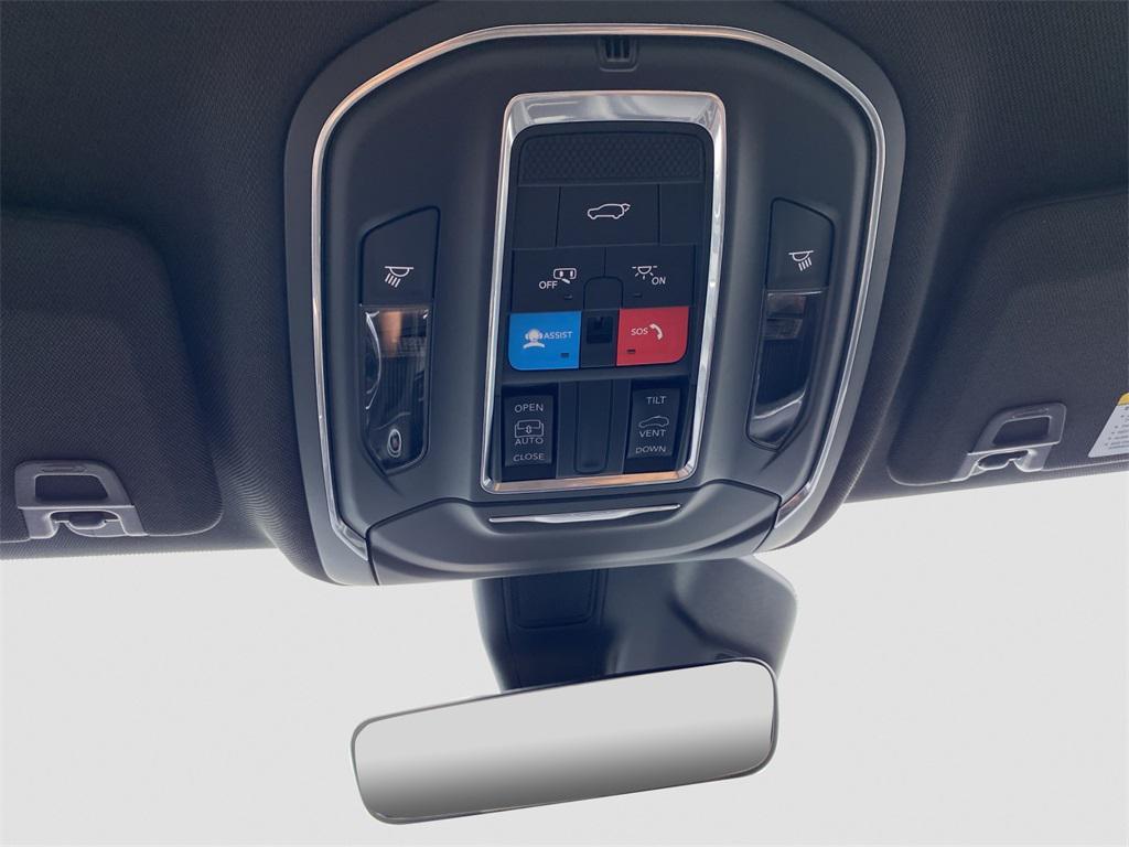 new 2025 Jeep Grand Cherokee car, priced at $48,775