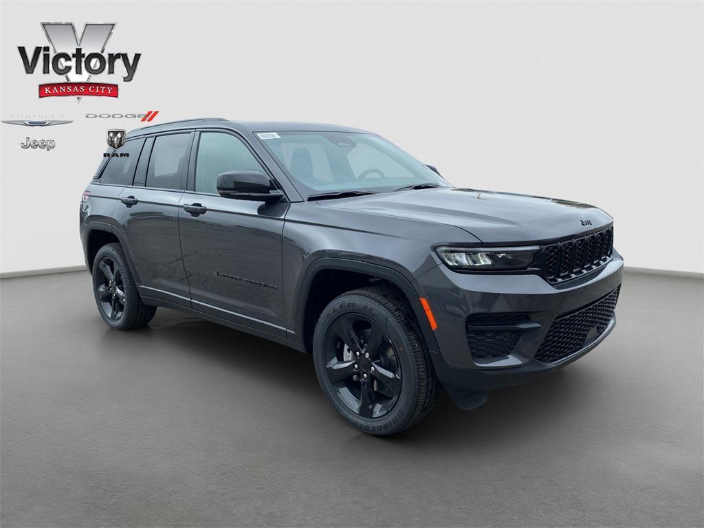 new 2025 Jeep Grand Cherokee car, priced at $49,370