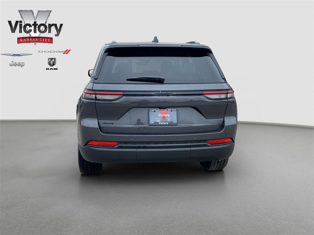 new 2025 Jeep Grand Cherokee car, priced at $49,370