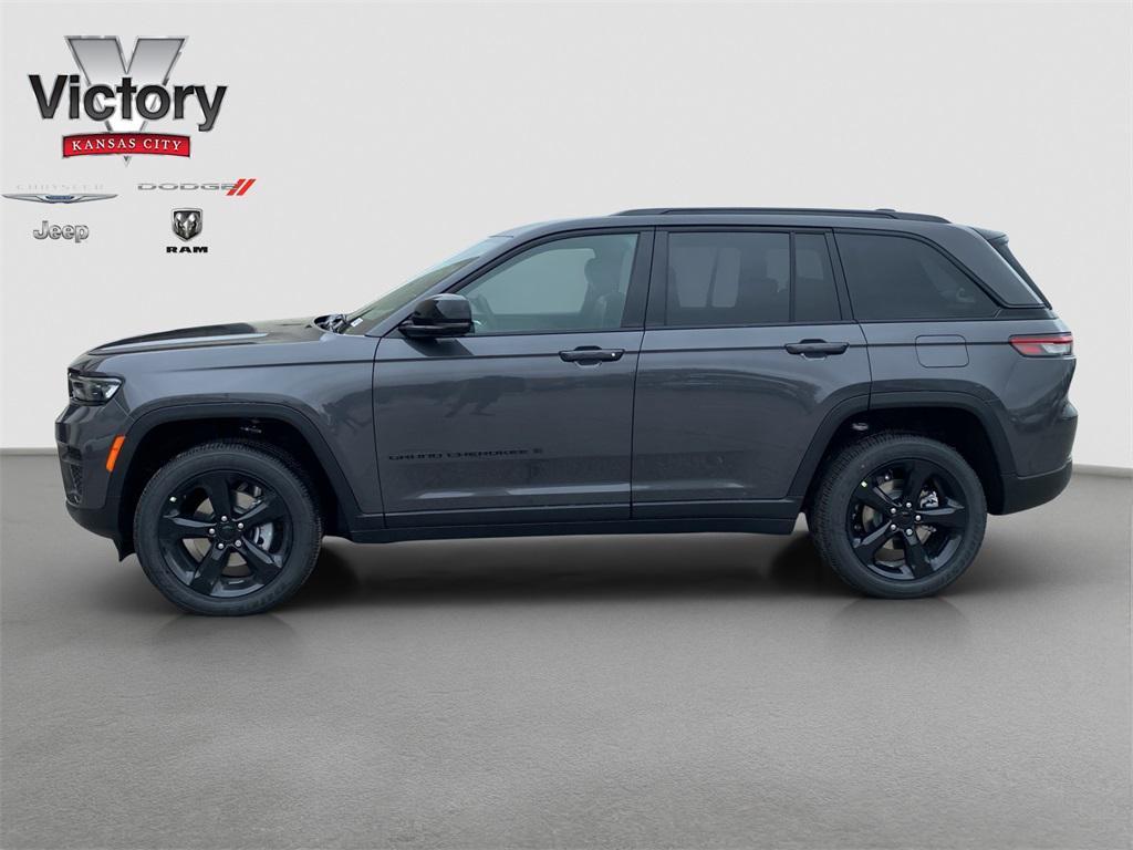 new 2025 Jeep Grand Cherokee car, priced at $49,370
