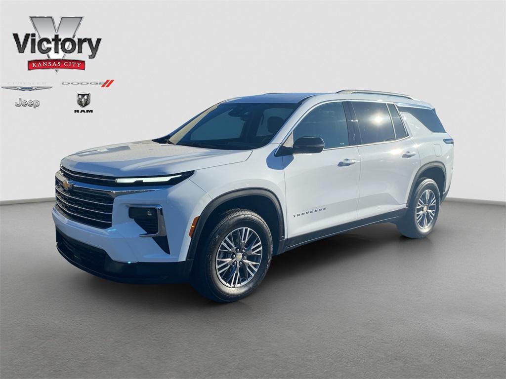 used 2025 Chevrolet Traverse car, priced at $39,500