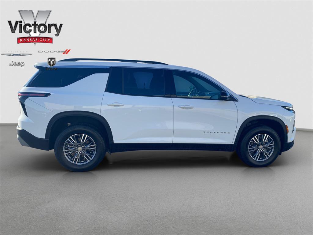 used 2025 Chevrolet Traverse car, priced at $39,500