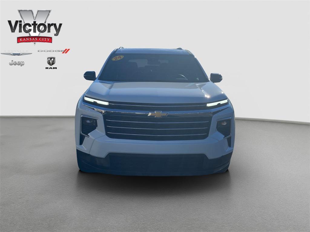 used 2025 Chevrolet Traverse car, priced at $39,500