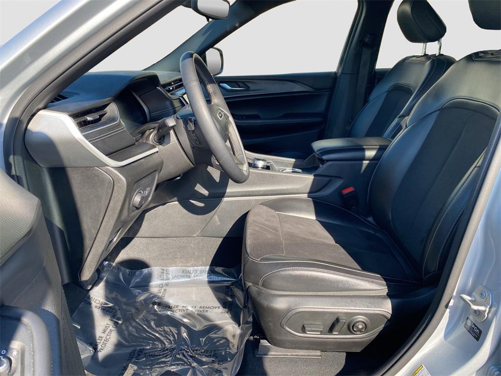 used 2024 Jeep Grand Cherokee L car, priced at $25,841