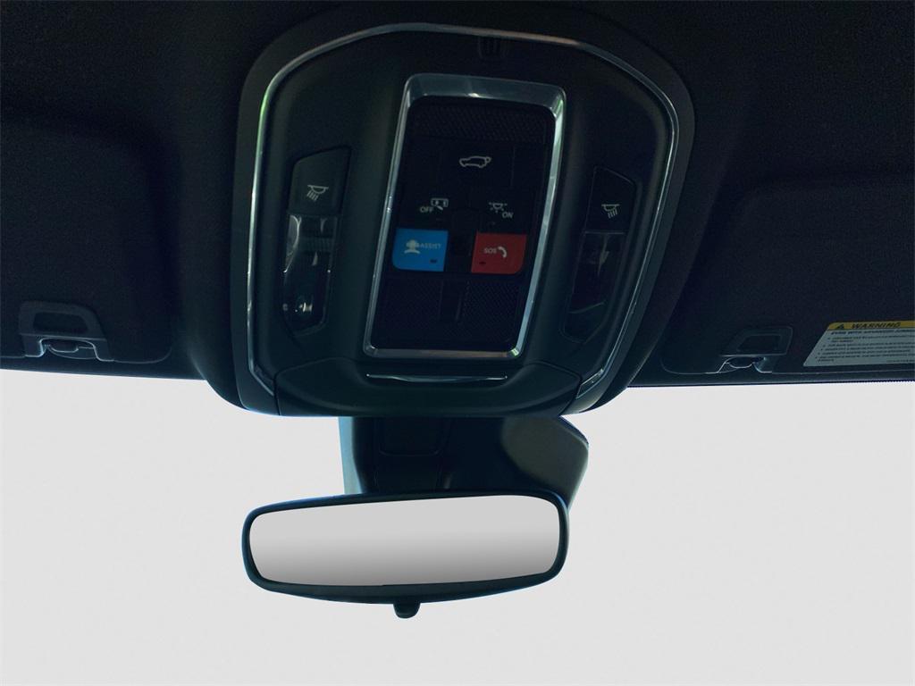 used 2024 Jeep Grand Cherokee L car, priced at $25,841