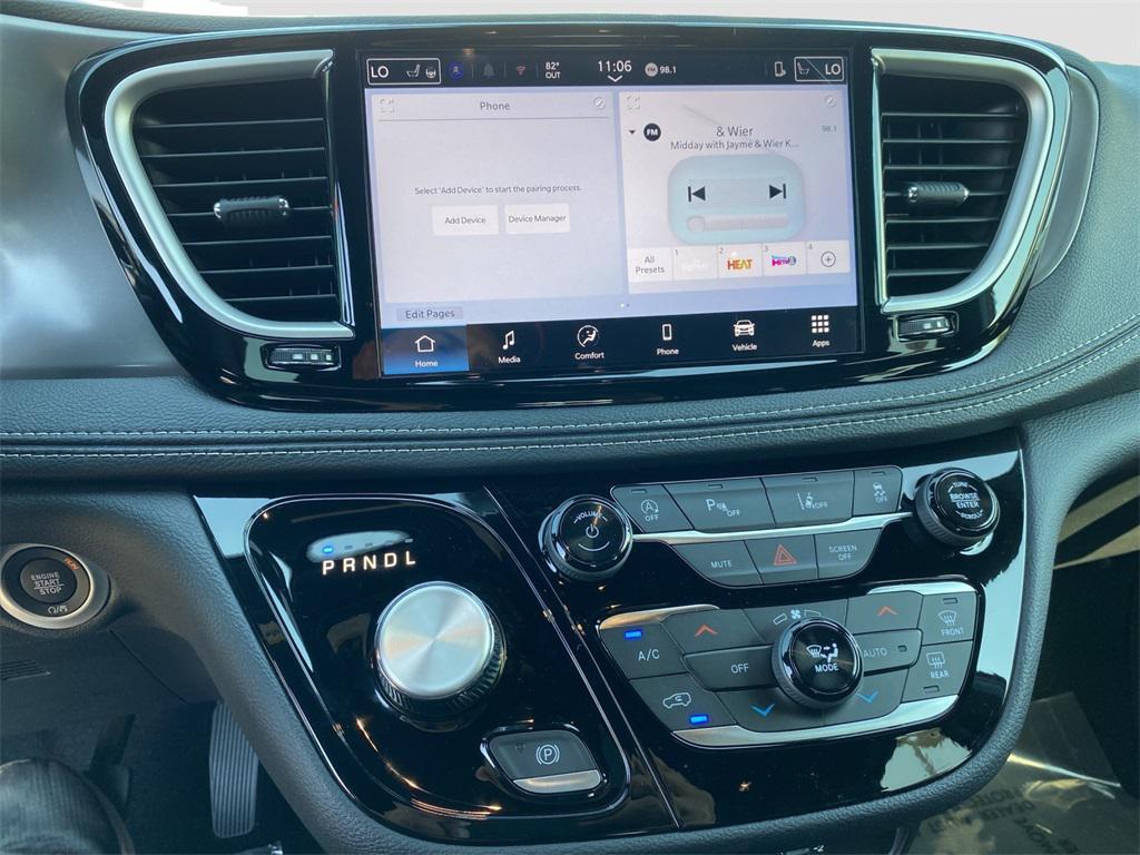 new 2026 Chrysler Pacifica car, priced at $46,235