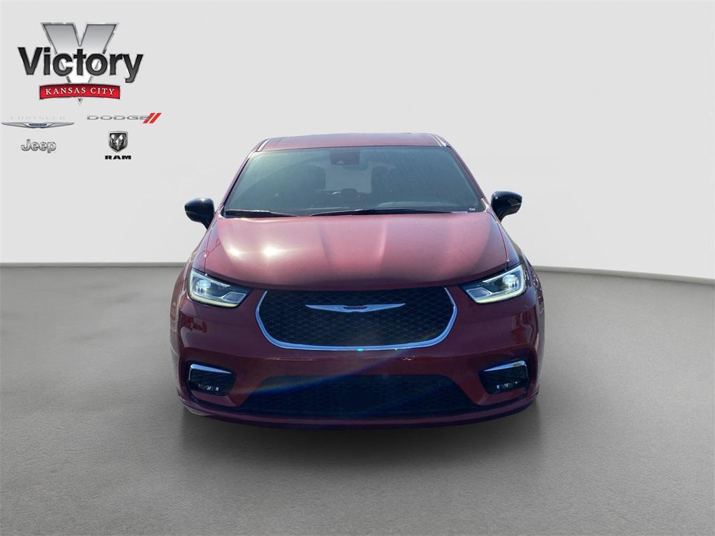 new 2026 Chrysler Pacifica car, priced at $46,235