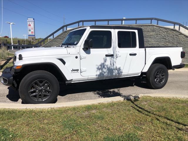 new 2024 Jeep Gladiator car, priced at $53,025