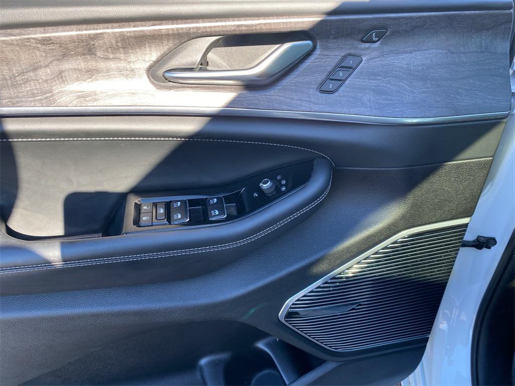 used 2021 Jeep Grand Cherokee L car, priced at $36,828