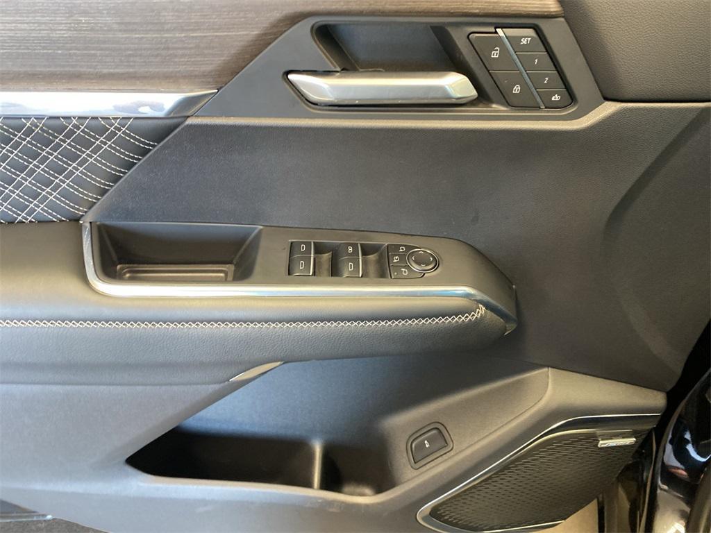 used 2025 GMC Acadia car, priced at $52,821