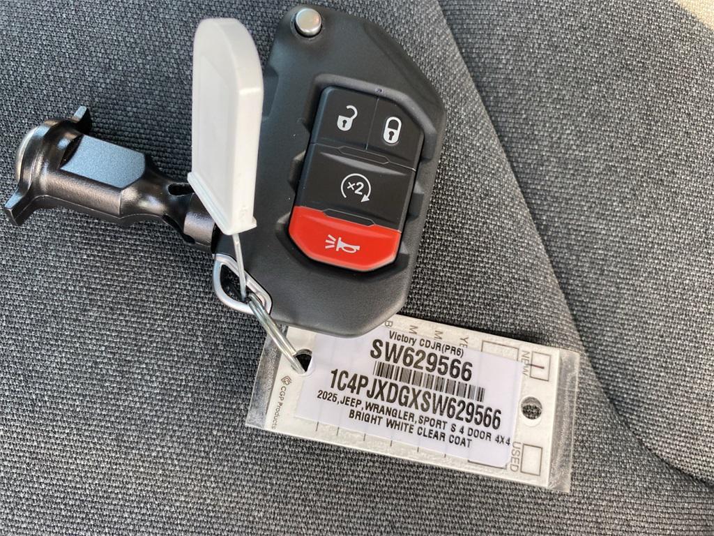 new 2025 Jeep Wrangler car, priced at $52,045