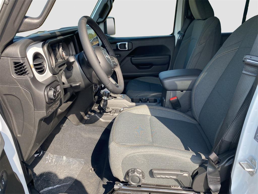 new 2025 Jeep Wrangler car, priced at $52,045