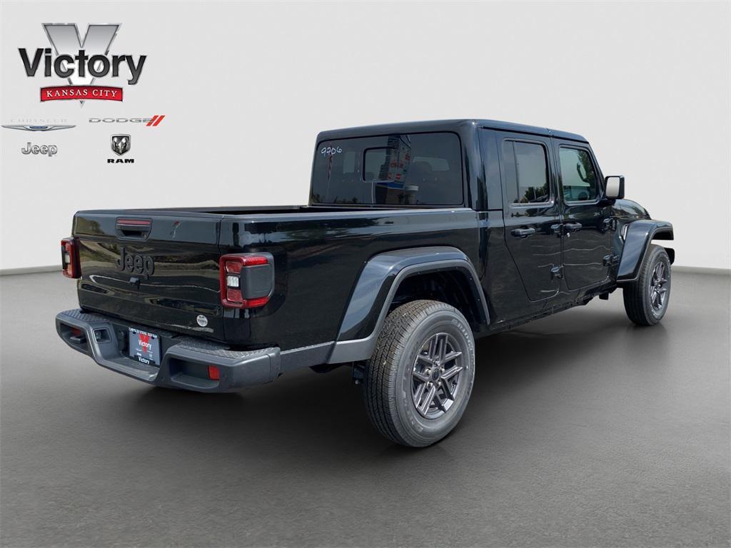 new 2025 Jeep Gladiator car, priced at $51,740