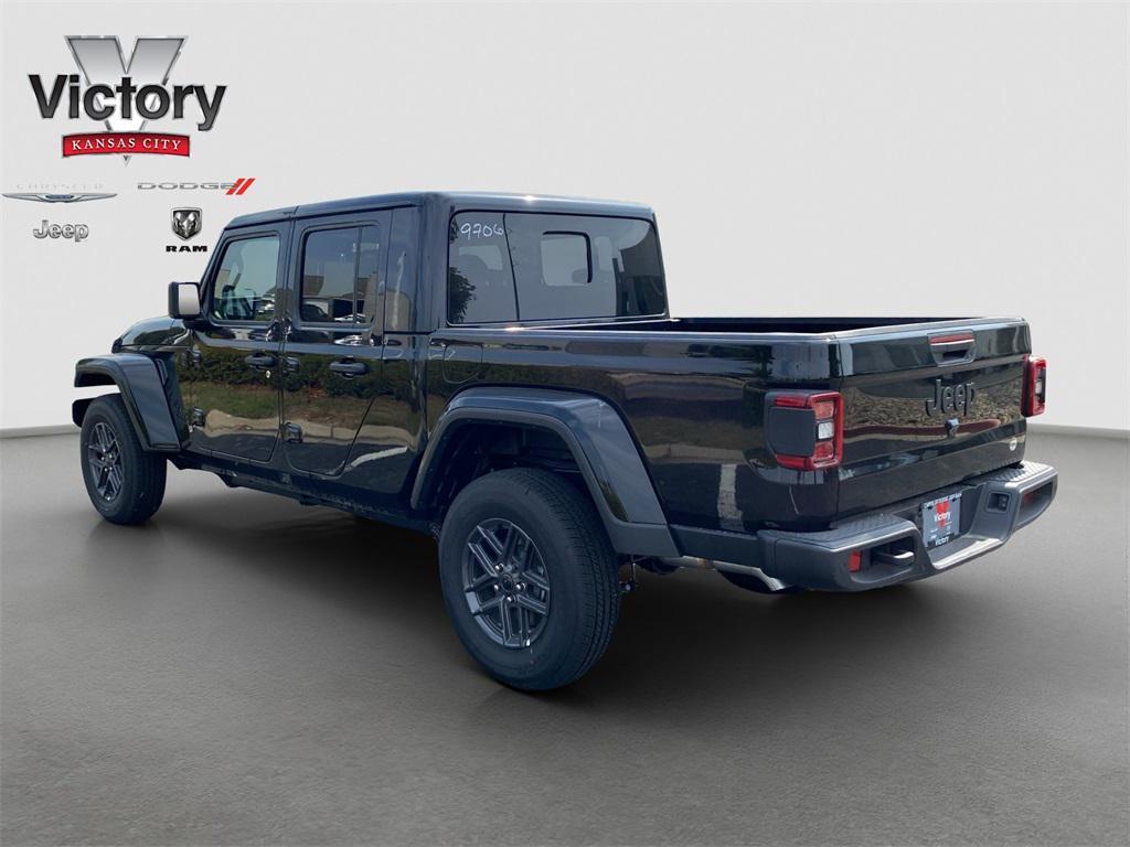new 2025 Jeep Gladiator car, priced at $51,740