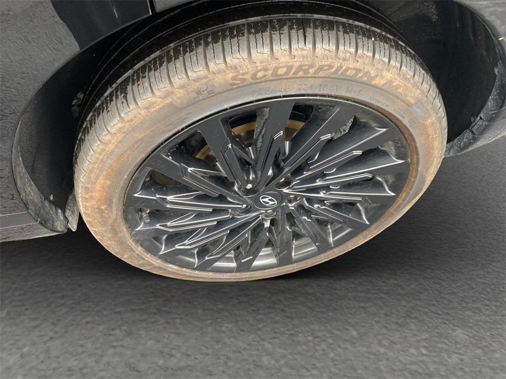 used 2024 Hyundai Santa Fe car, priced at $34,377