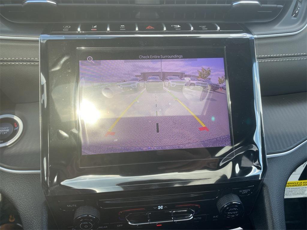 new 2025 Jeep Grand Cherokee car, priced at $42,375