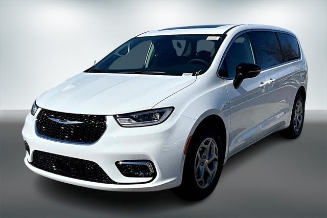 new 2024 Chrysler Pacifica car, priced at $54,115