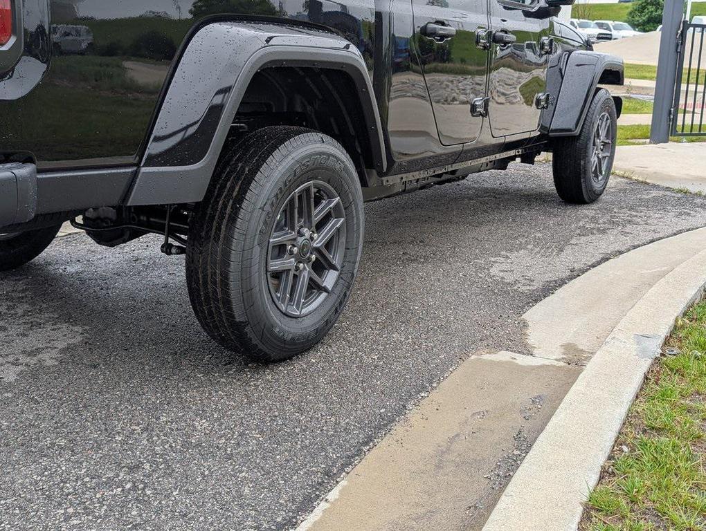 new 2025 Jeep Gladiator car, priced at $48,350