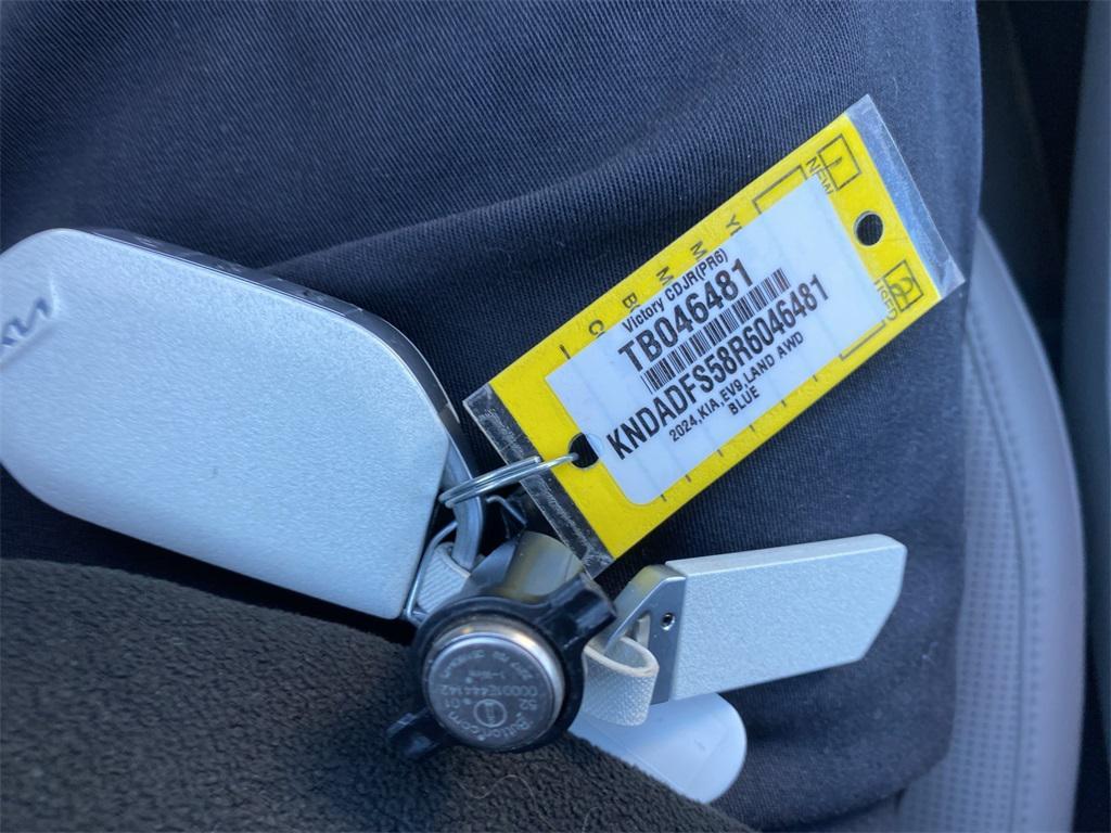 used 2024 Kia EV9 car, priced at $39,995