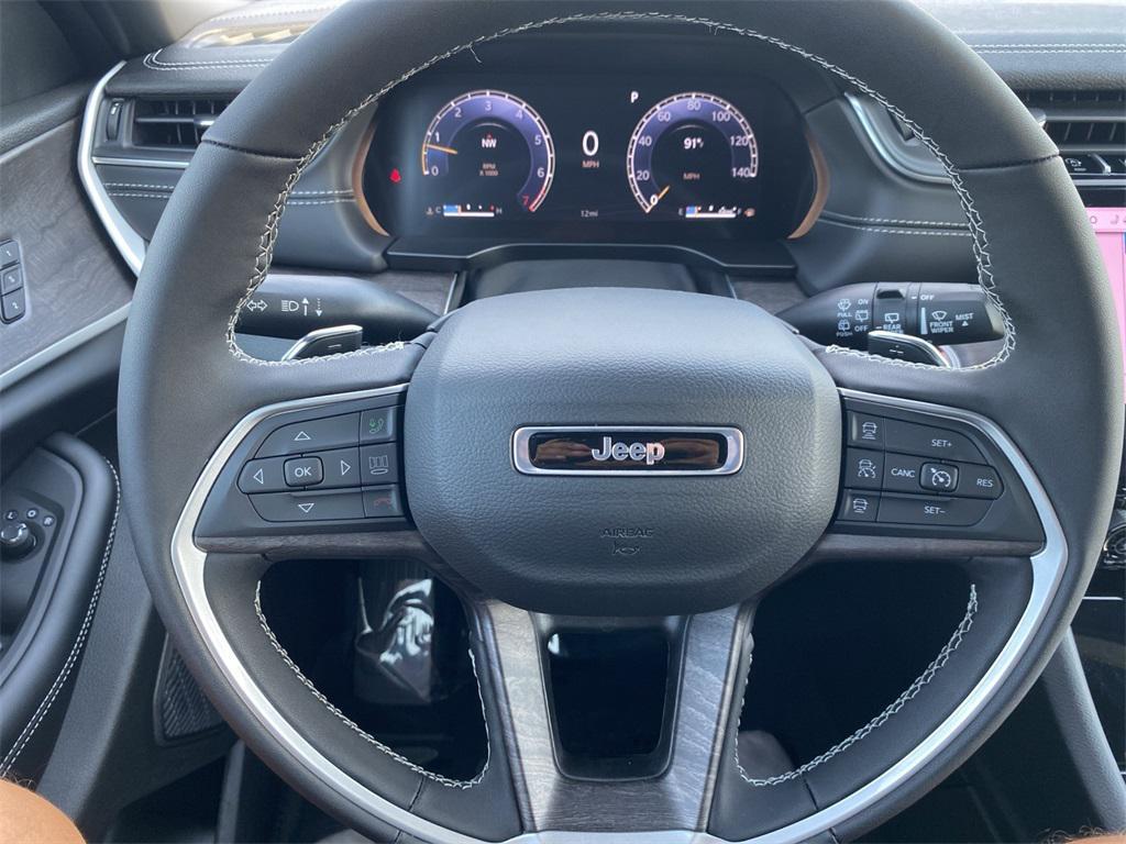 new 2025 Jeep Grand Cherokee L car, priced at $53,215