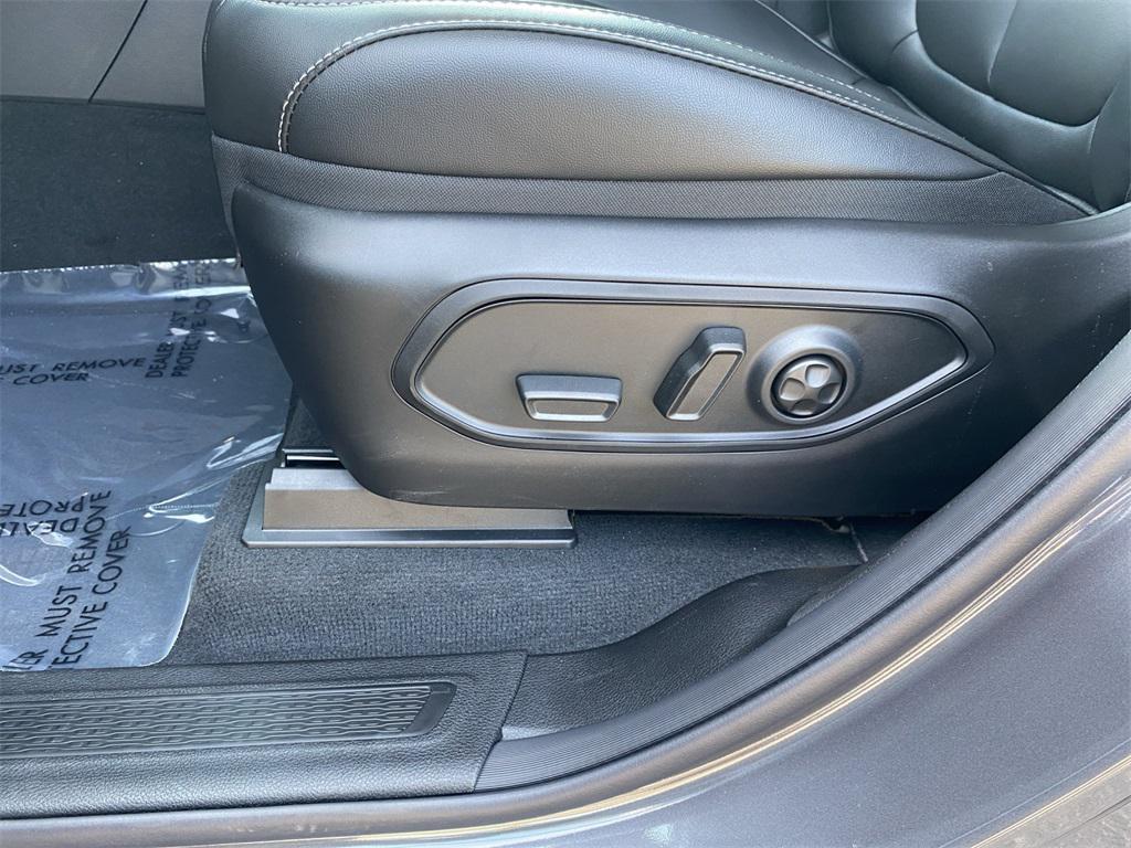 new 2025 Jeep Grand Cherokee L car, priced at $53,215