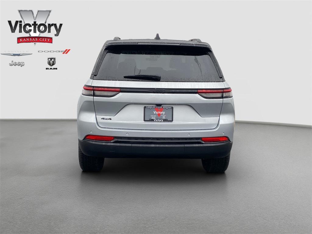 new 2025 Jeep Grand Cherokee car, priced at $53,735