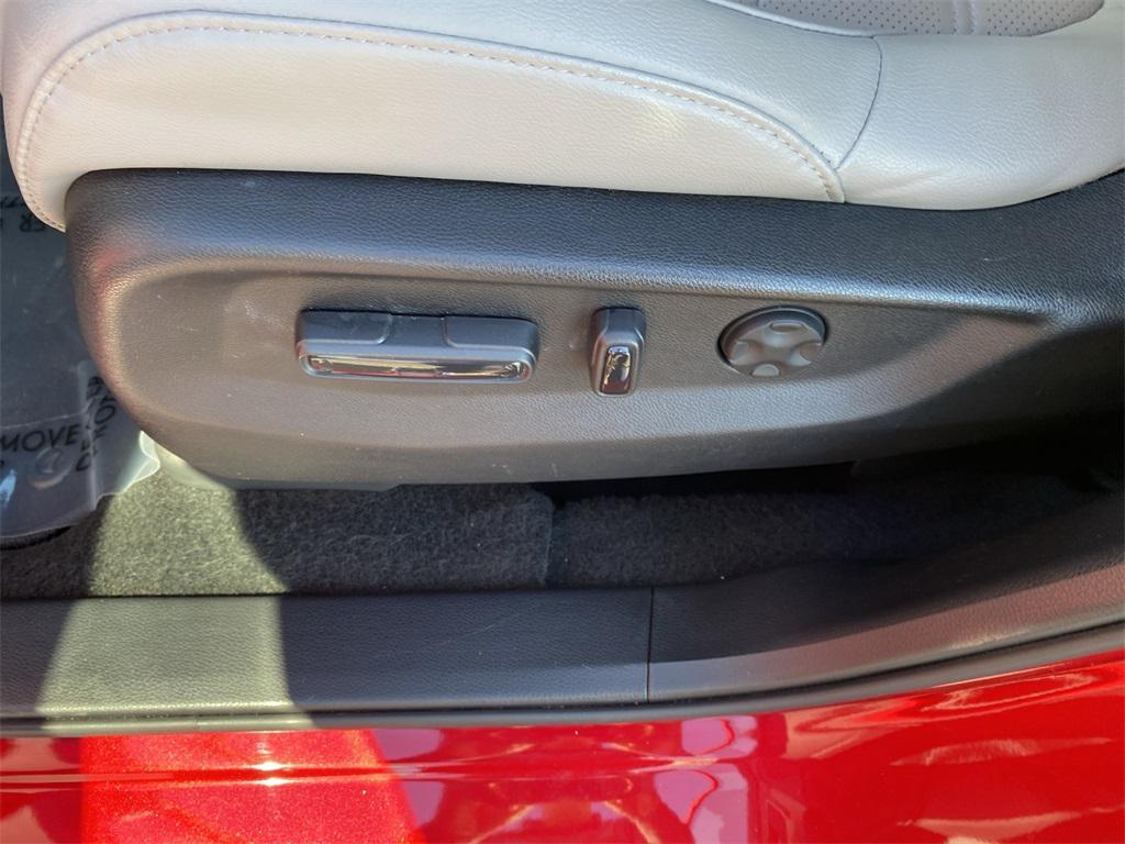 used 2021 Honda CR-V car, priced at $24,997