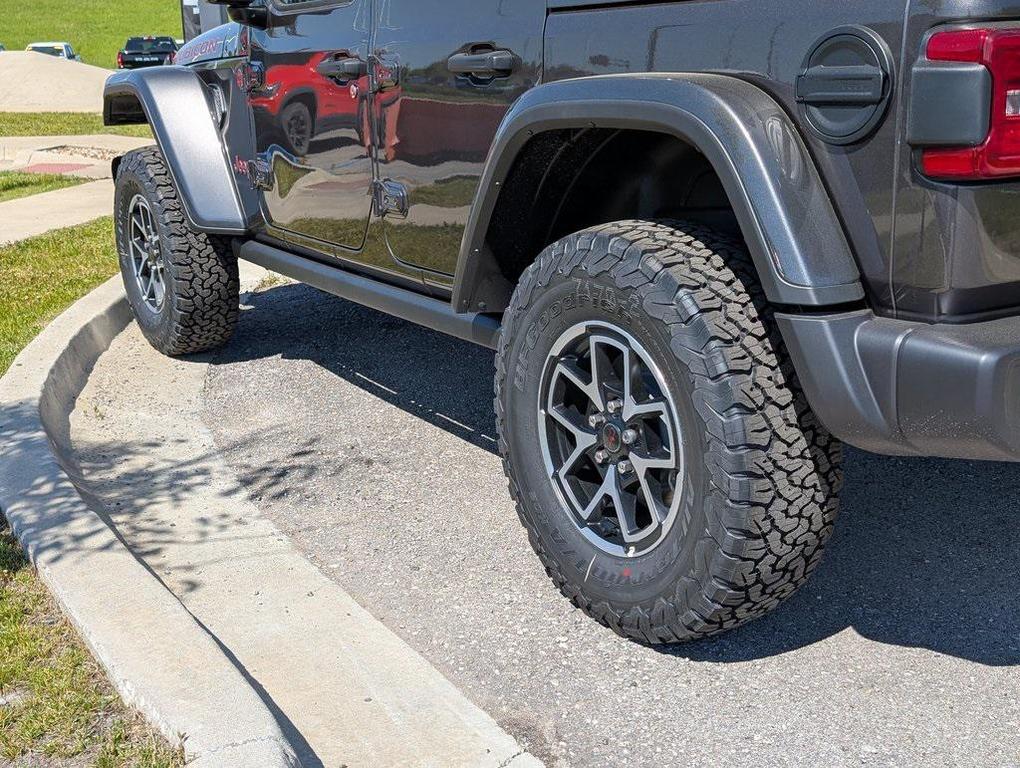 new 2025 Jeep Wrangler car, priced at $66,385
