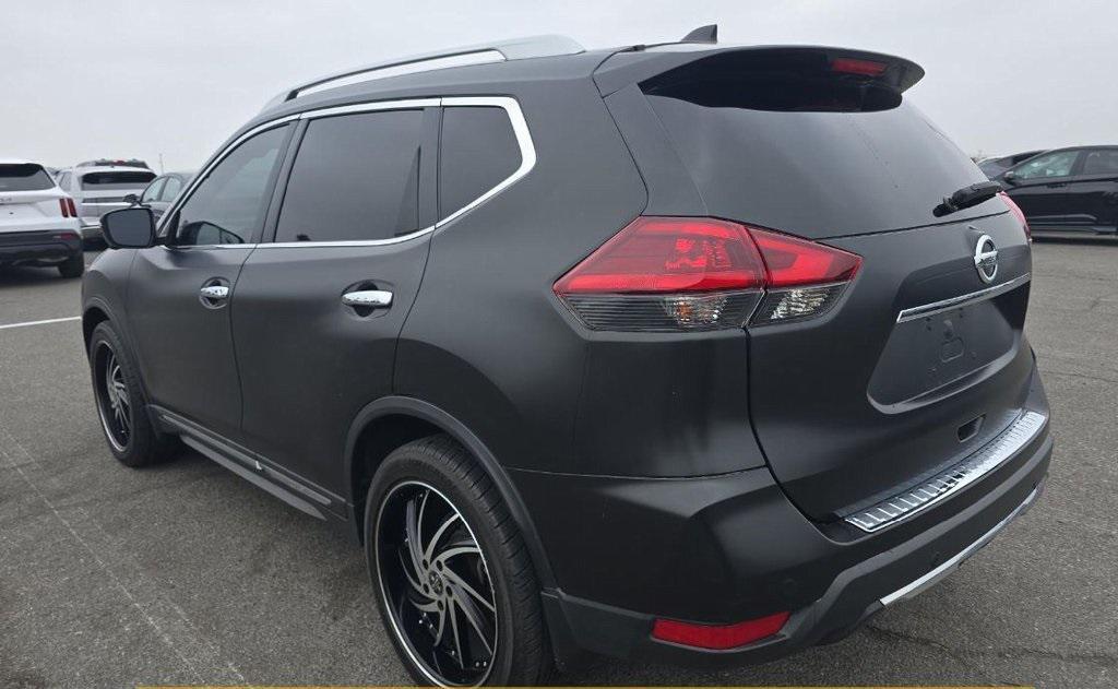 used 2019 Nissan Rogue car, priced at $17,777