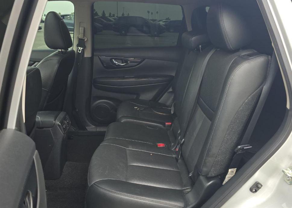 used 2019 Nissan Rogue car, priced at $17,777