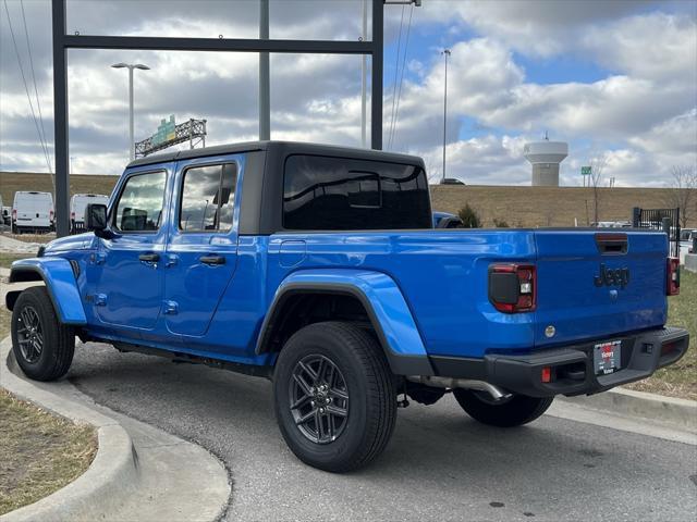 new 2024 Jeep Gladiator car, priced at $51,640