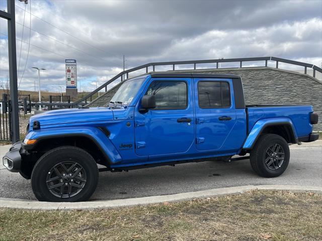 new 2024 Jeep Gladiator car, priced at $51,640