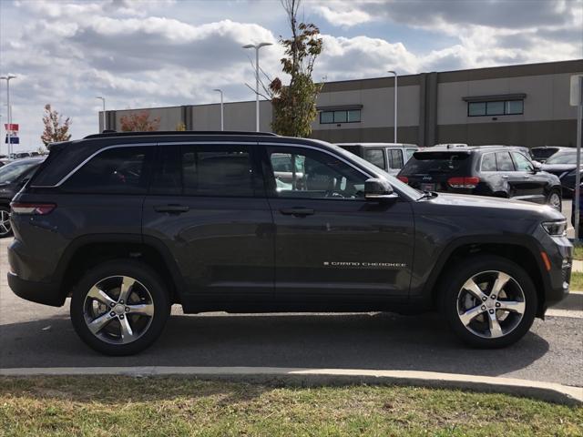 new 2025 Jeep Grand Cherokee car, priced at $52,435