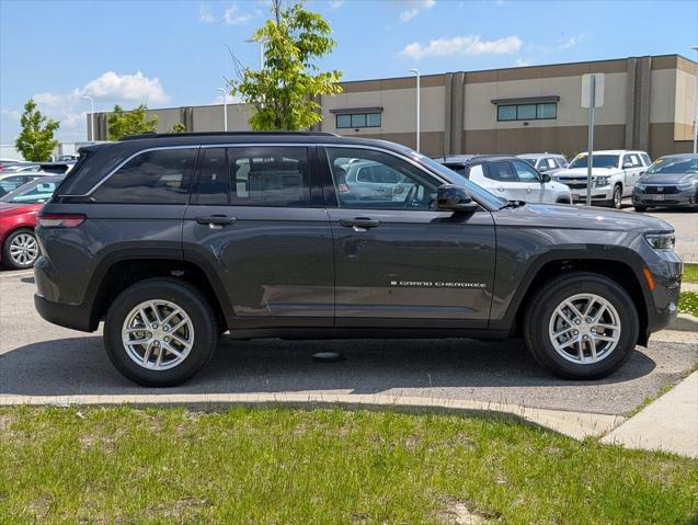 new 2025 Jeep Grand Cherokee car, priced at $44,170